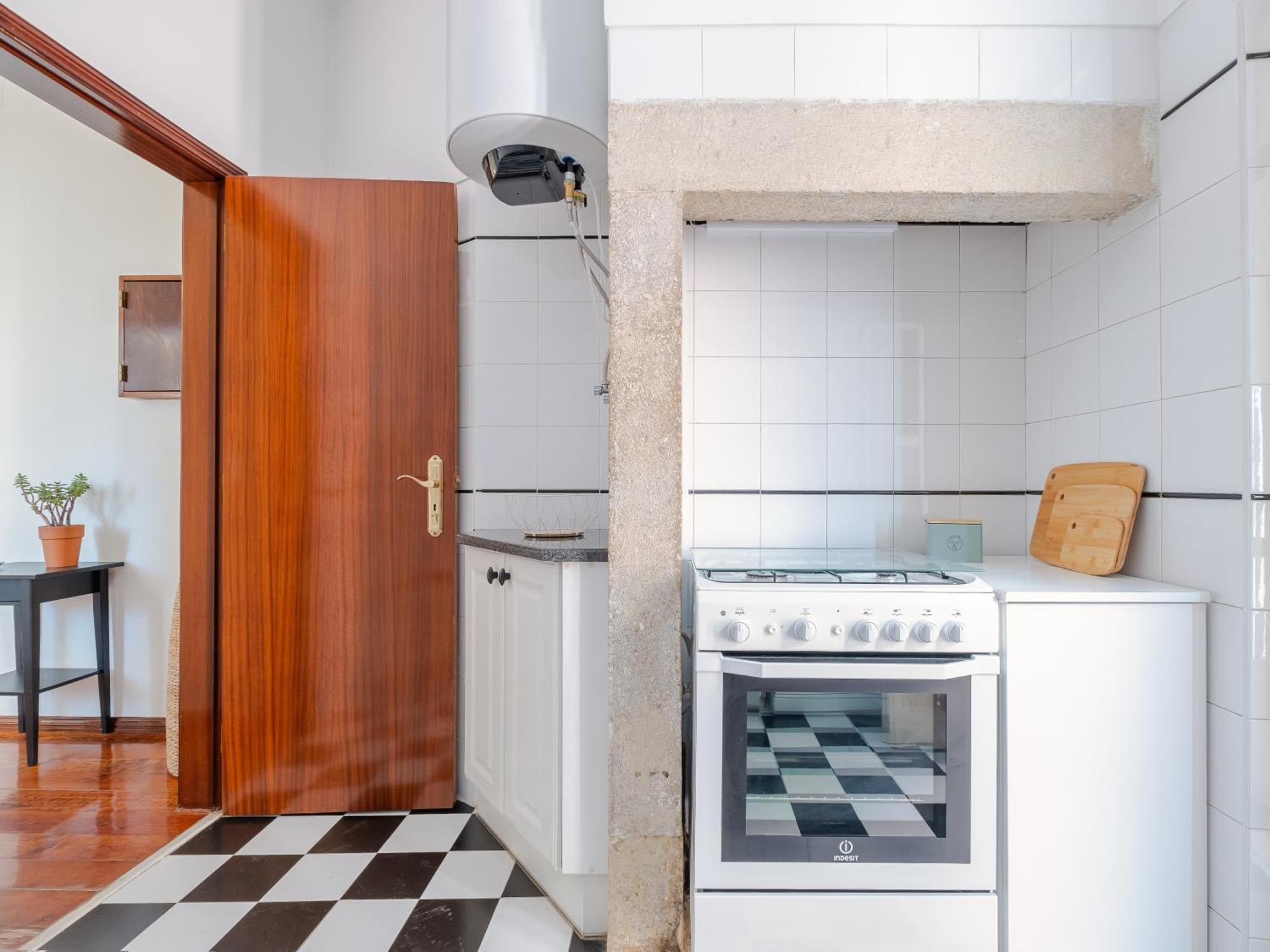 Cool Apartment Near Alfama Lisbon Exterior photo
