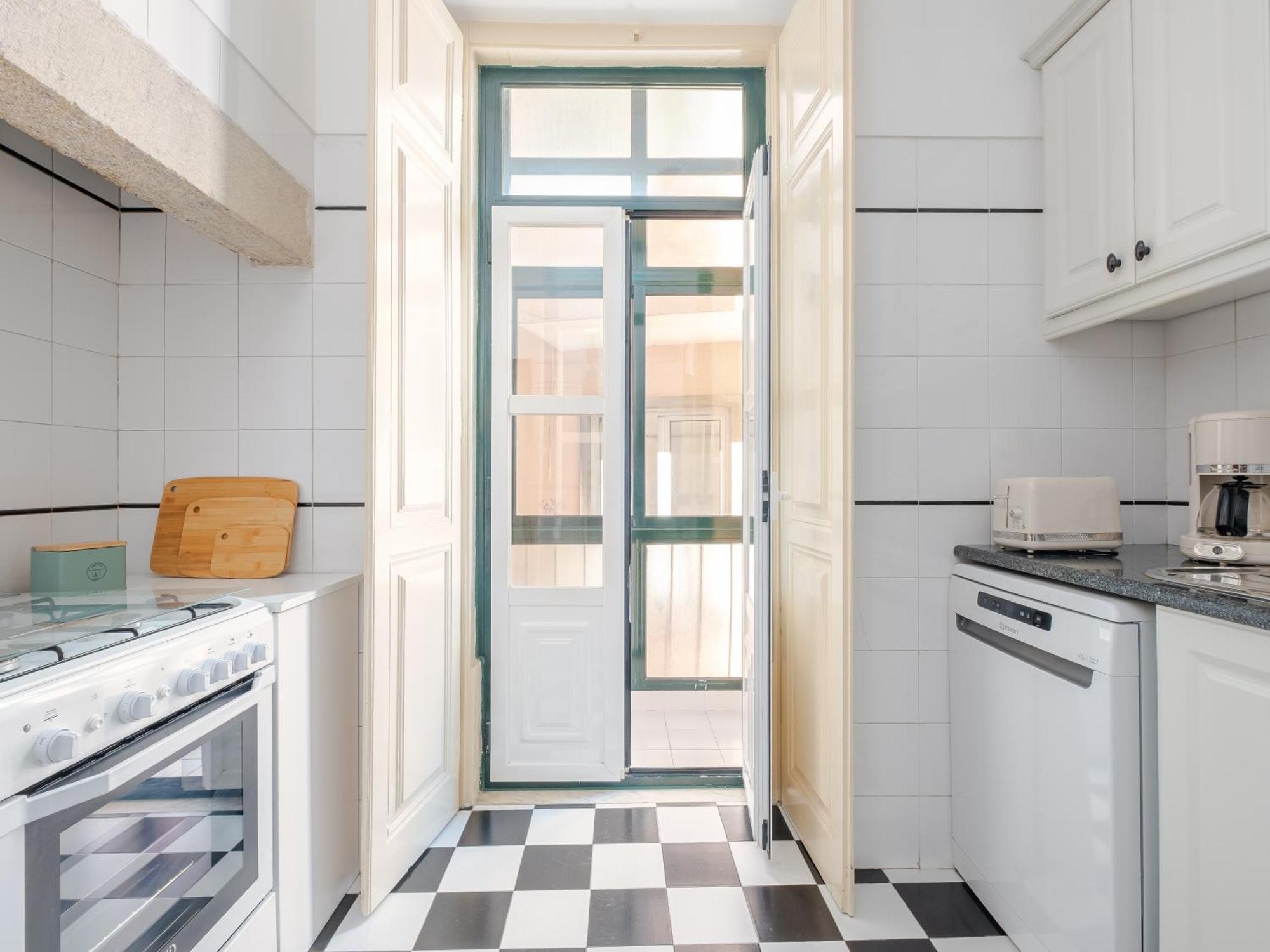 Cool Apartment Near Alfama Lisbon Exterior photo